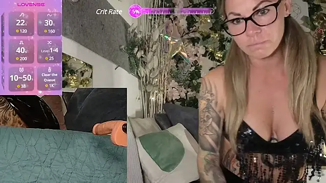 Snapshot of Tatjana_Sue chatting on January 2025 04:07:02 PM Tatjana Sue online show from January 2025 04:07:02 PM