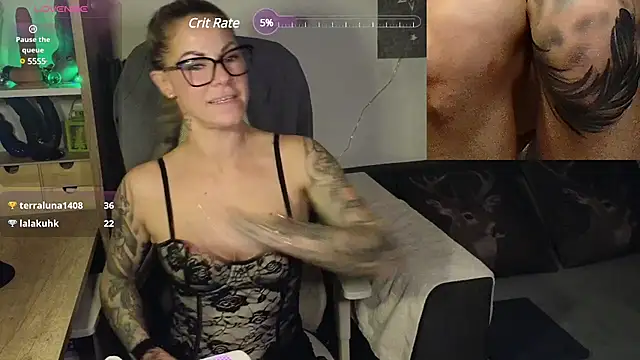 Snapshot of Tatjana_Sue chatting on January 2025 06:24:02 PM Tatjana Sue online show from January 2025 06:24:02 PM