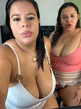 twocurvylatins online show from July 2026 12:58:01 PM