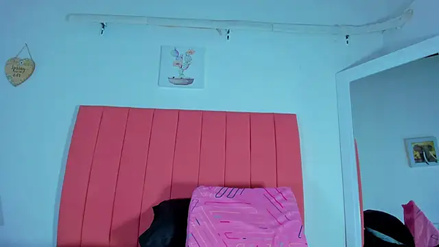 valen rose0 online show from January 2025 12:06:02 PM