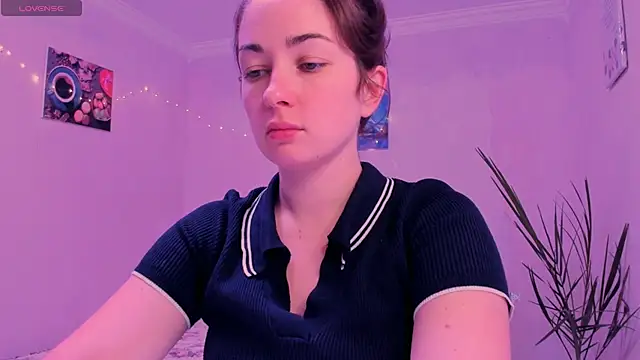 cClandesTina online show from October 2025 10:29:02 PM