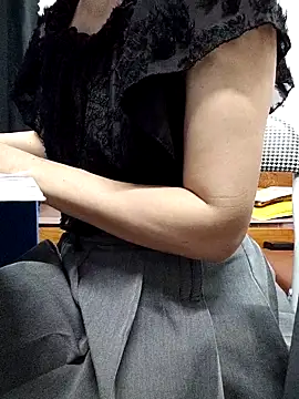 Haralushiaaa online show from October 2025 06:03:01 AM