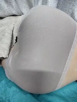 Haralushiaaa online show from November 2025 07:36:02 PM