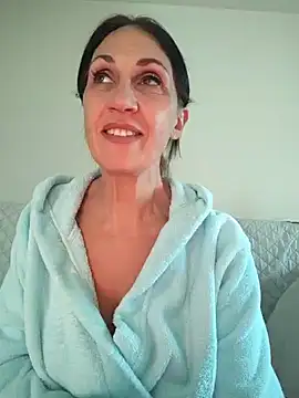 JasmineNoir2 online show from December 2024 01:39:01 PM