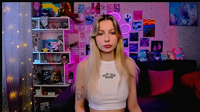 Snapshot of Maria_Hunt chatting on February 2025 03:34:02 AM Maria Hunt online show from February 2025 03:34:02 AM