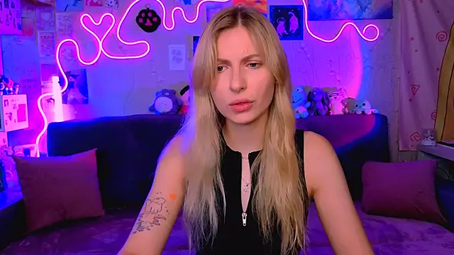 Snapshot of Maria_Hunt chatting on September 2025 06:27:02 AM Maria Hunt online show from September 2025 06:27:02 AM