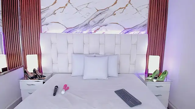 Coco Balenciaga  online show from February 2026 11:58:01 AM