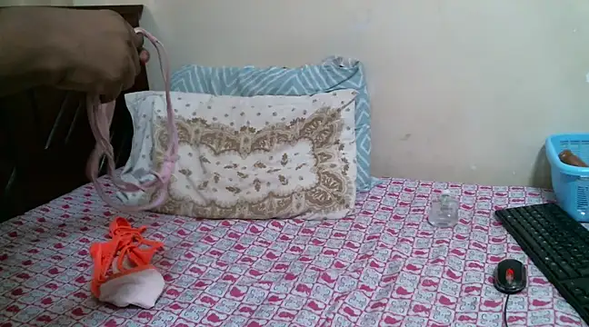 glam mish online show from March 2025 02:40:01 PM