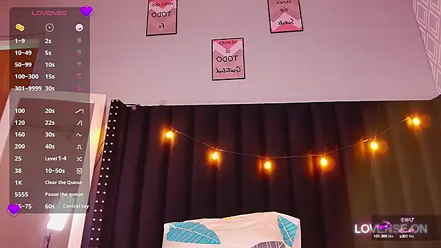 Snapshot of littleebluee chatting on March 2025 05:59:02 AM littleebluee online show from March 2025 05:59:02 AM