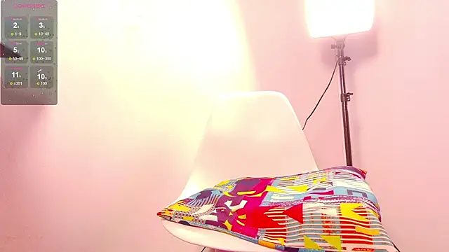 Snapshot of littleebluee chatting on March 2025 02:30:01 AM littleebluee online show from March 2025 02:30:01 AM