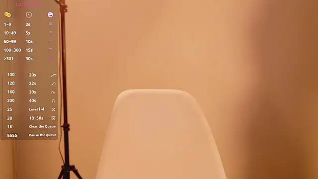 Snapshot of littleebluee chatting on September 2025 02:59:01 AM littleebluee online show from September 2025 02:59:01 AM