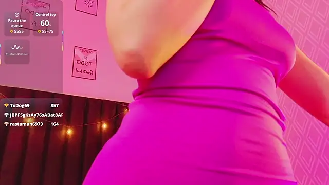 Snapshot of littleebluee chatting on October 2025 03:03:02 AM littleebluee online show from October 2025 03:03:02 AM