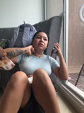 Pretty Isadora online show from March 2026 10:14:01 PM