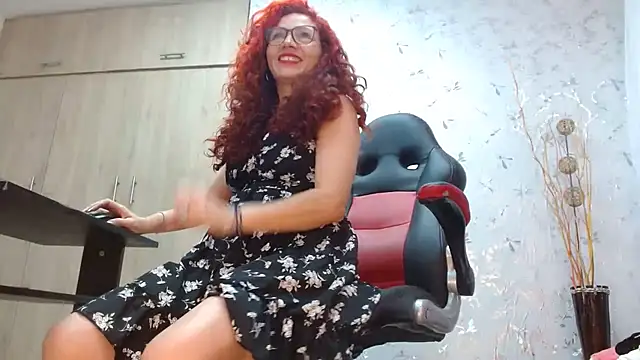 Samantabrown  online show from February 2025 05:56:02 PM