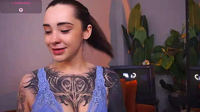 EvaCanton online show from March 2026 02:04:02 AM