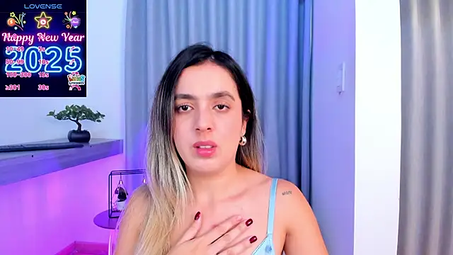 Lucyortiz  online show from January 2025 04:25:01 PM