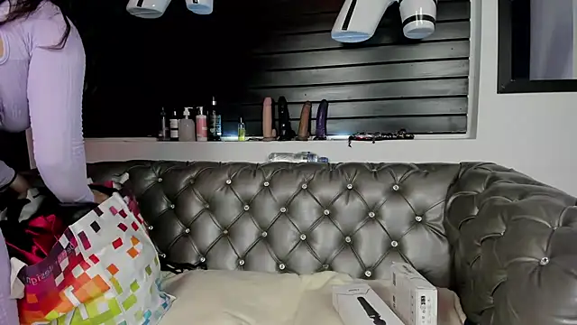 Amy hoy69 online show from September 2025 02:55:01 AM