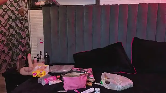 Amy hoy69 online show from September 2025 02:37:02 AM