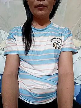 Snapshot of Asian_girl13 chatting on February 2026 12:16:02 AM Asian girl13 online show from February 2026 12:16:02 AM