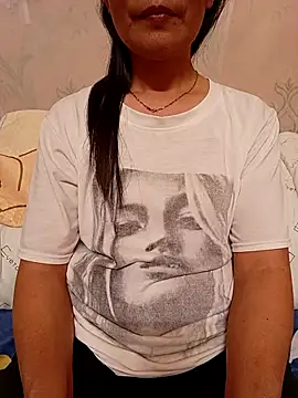 Snapshot of Asian_girl13 chatting on February 2026 02:56:02 PM Asian girl13 online show from February 2026 02:56:02 PM