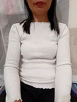 Snapshot of Asian_girl13 chatting on February 2026 01:59:02 AM Asian girl13 online show from February 2026 01:59:02 AM