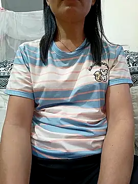 Snapshot of Asian_girl13 chatting on April 2026 03:24:02 AM Asian girl13 online show from April 2026 03:24:02 AM
