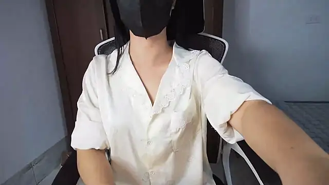 Snapshot of Lunobaby_204 chatting on October 2025 01:52:02 AM Lunobaby 204 online show from October 2025 01:52:02 AM