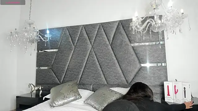 IsabellaGrey19 online show from September 2025 08:23:01 PM