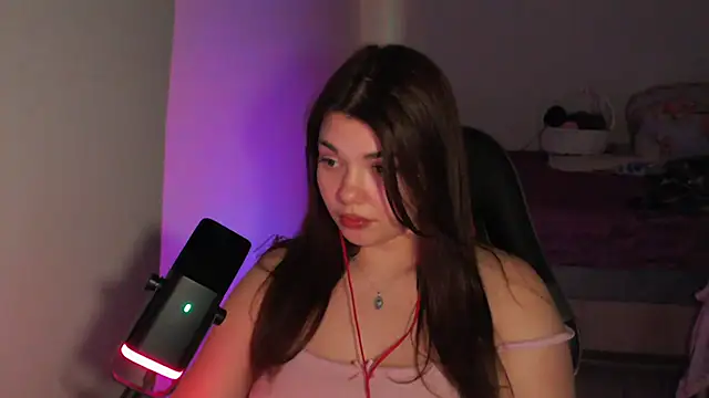 helengilmor online show from February 2026 05:44:02 PM