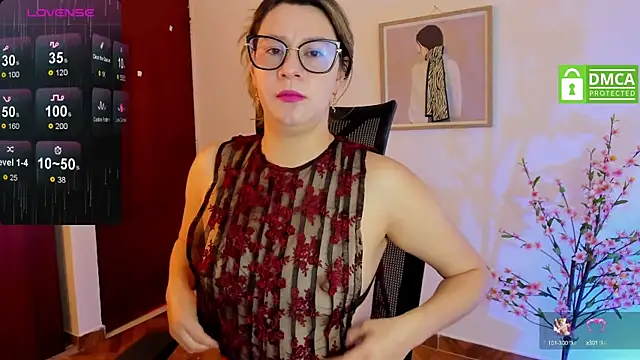 Chanelll Taylorr  online show from February 2025 01:06:01 PM