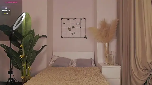 1Mercedes online show from December 2024 03:05:02 PM