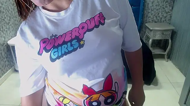 CurvyJulieth online show from May 2026 09:22:02 PM