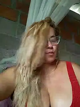 Snapshot of natally_ross21 chatting on April 2026 02:39:01 PM natally ross21 online show from April 2026 02:39:01 PM