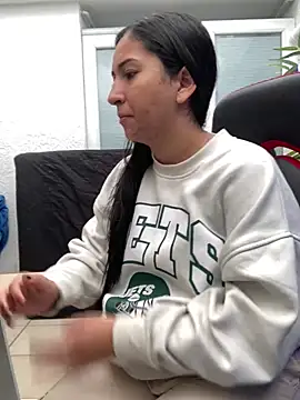 Snapshot of luna_asss chatting on February 2025 01:35:02 PM luna asss online show from February 2025 01:35:02 PM