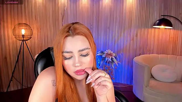 SamanthaKlein  online show from December 2024 11:29:01 PM