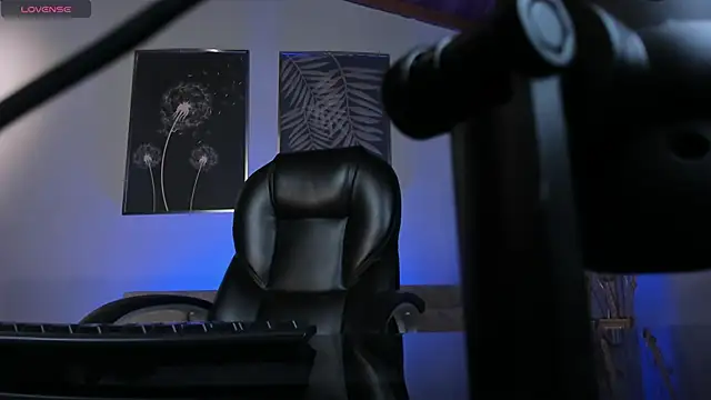 SamanthaKlein  online show from January 2025 04:15:02 AM