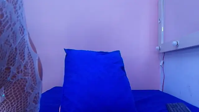 kendal rossi online show from September 2025 11:54:02 AM