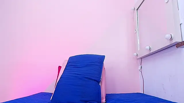 kendal rossi online show from September 2025 11:59:01 AM