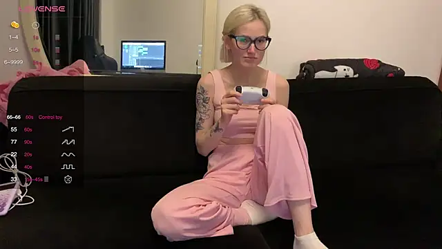 Sexy Sweets online show from October 2025 05:32:02 PM