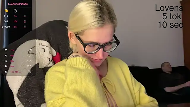 Sexy Sweets online show from October 2025 12:06:02 PM