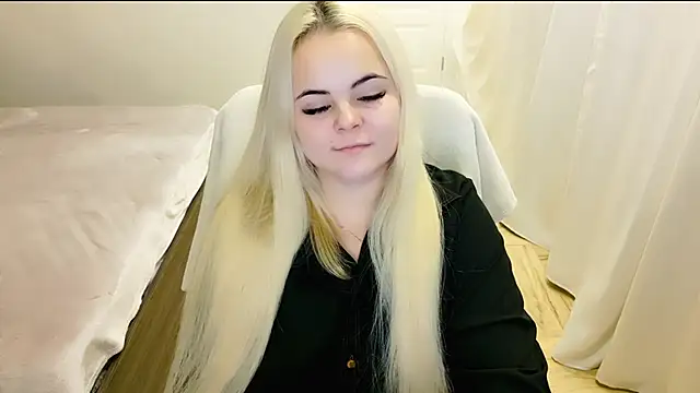 lovely-eyes online show from January 2025 12:31:01 AM