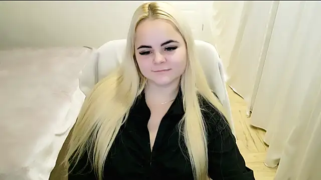 lovely-eyes online show from February 2025 11:06:01 PM