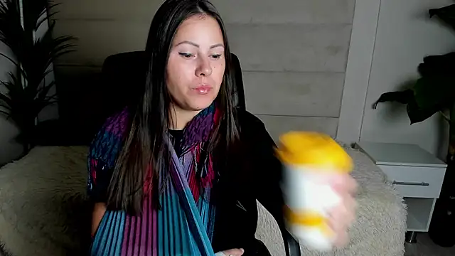 Dana  dom online show from October 2025 12:52:02 AM