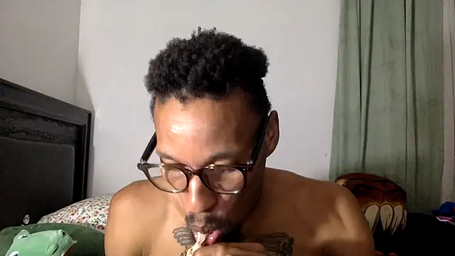 KingDerRico online show from September 2025 01:05:02 AM