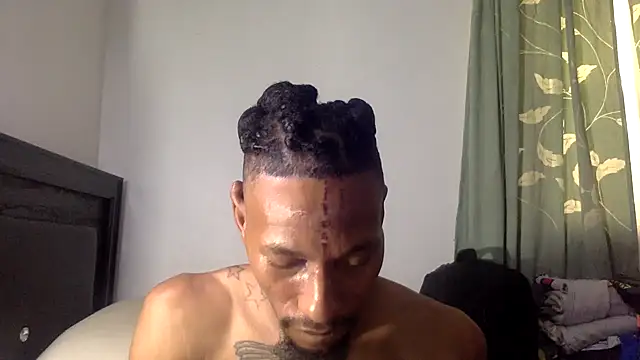 KingDerRico online show from November 2025 04:07:01 PM