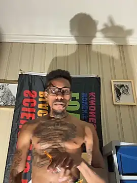 KingDerRico online show from May 2026 12:06:02 AM
