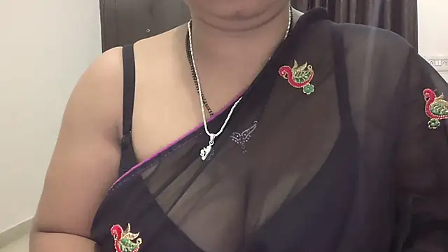 Gulaboo bhabi online show from February 2025 09:15:01 PM