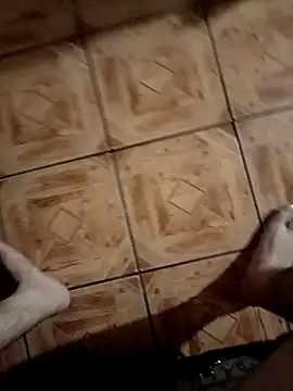 AvispaQlona online show from December 2025 11:04:01 AM