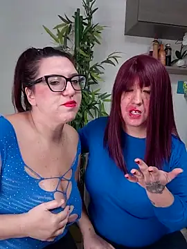 Snapshot of carolyne2023 chatting on December 2025 08:01:02 AM carolyne2023 online show from December 2025 08:01:02 AM