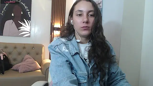 xlunna online show from September 2025 07:28:01 PM